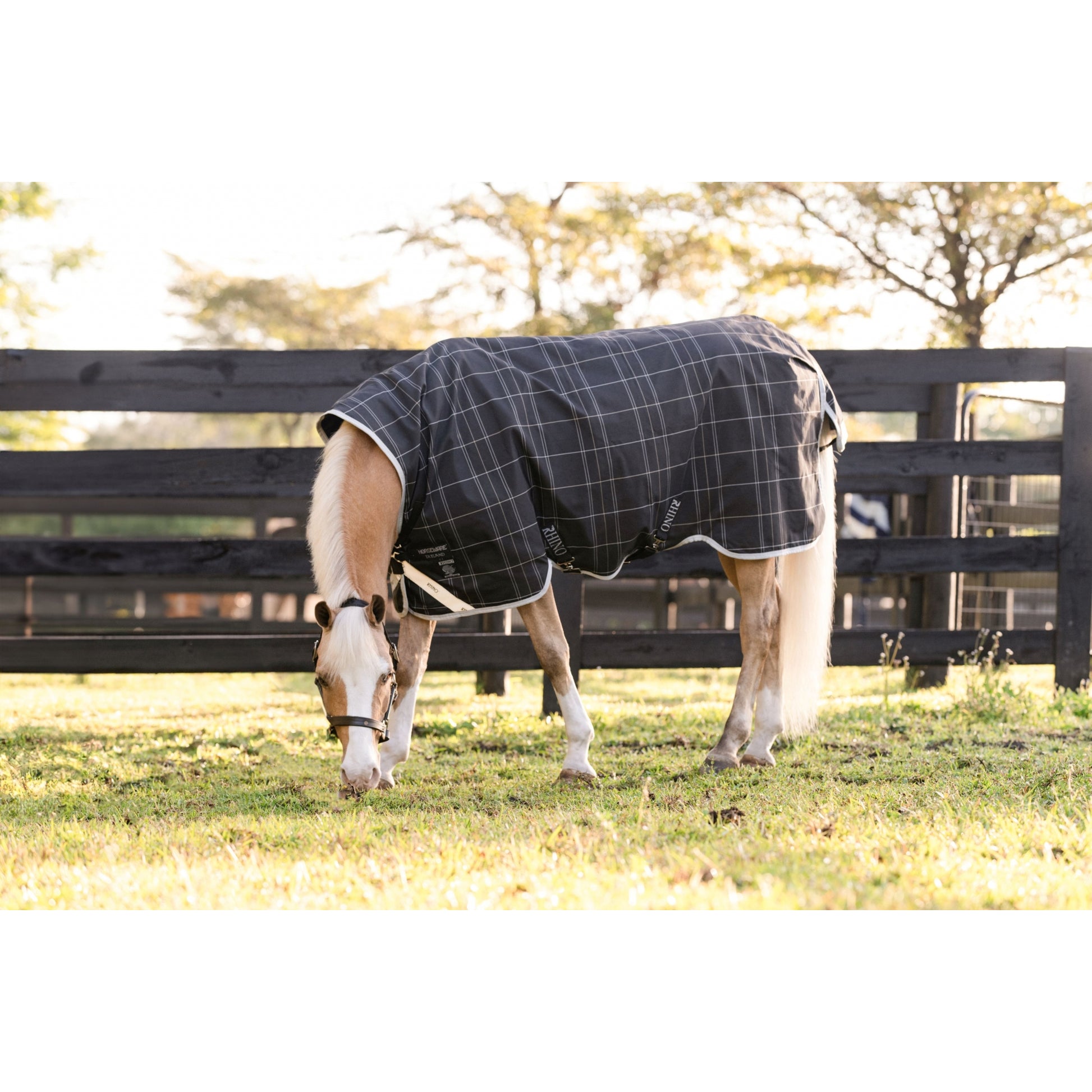 Amigo 1200D Pony Turnout 0g