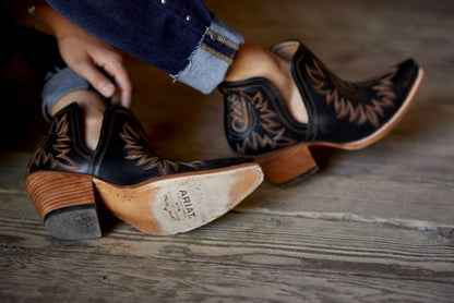 Ariat Ladies Dixon Snip Toe Boots