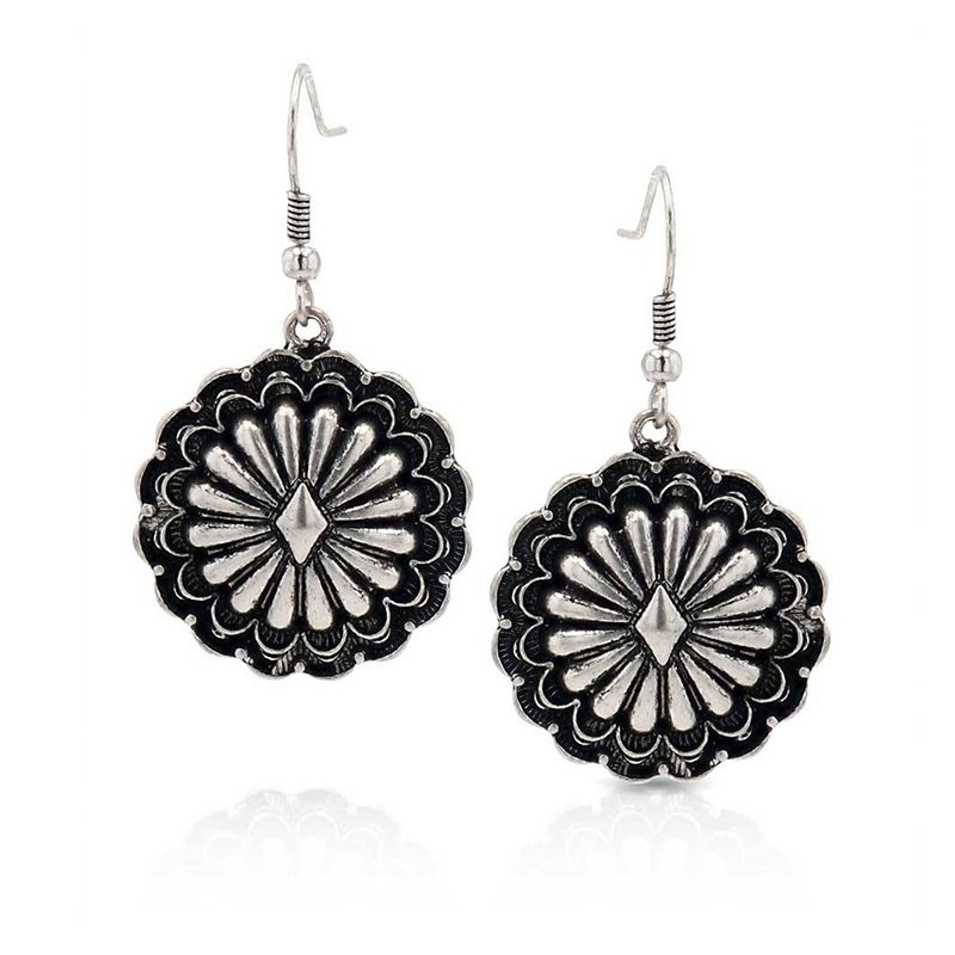 Montana Silversmiths Full Bloom Concho Attitude
