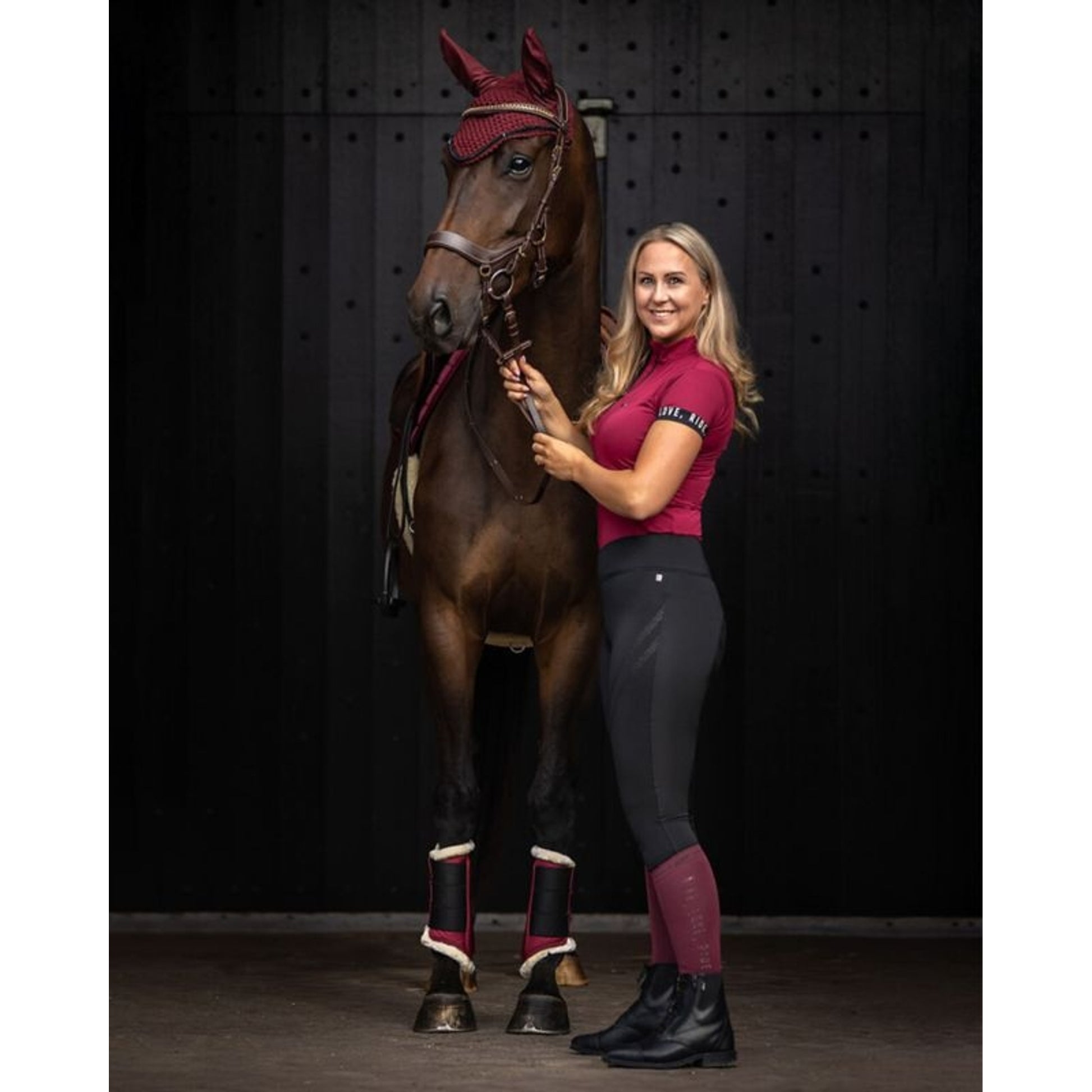QHP Astana Leg Splint Boots
