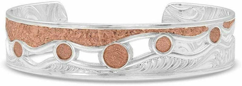 Montana Silversmiths Ladies Riding The River Wild