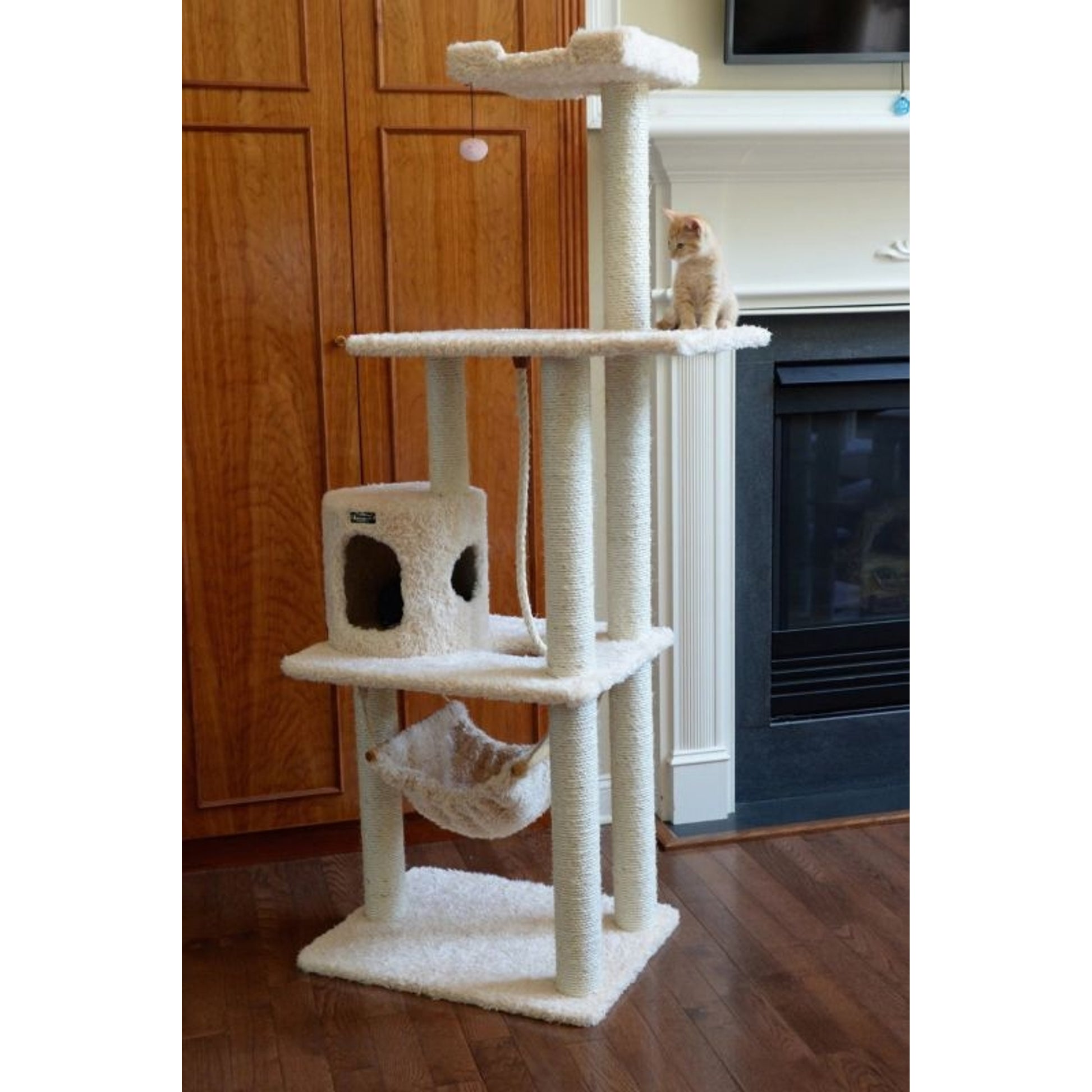 Armarkat Real Wood A7005 Cat Condo House