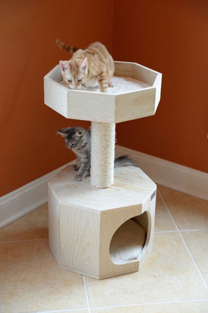 Armarkat Real Wood Scots Pine Cat Tree w Condo