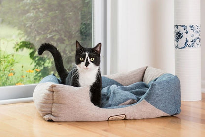 Armarkat C47 Nest Cat Bed